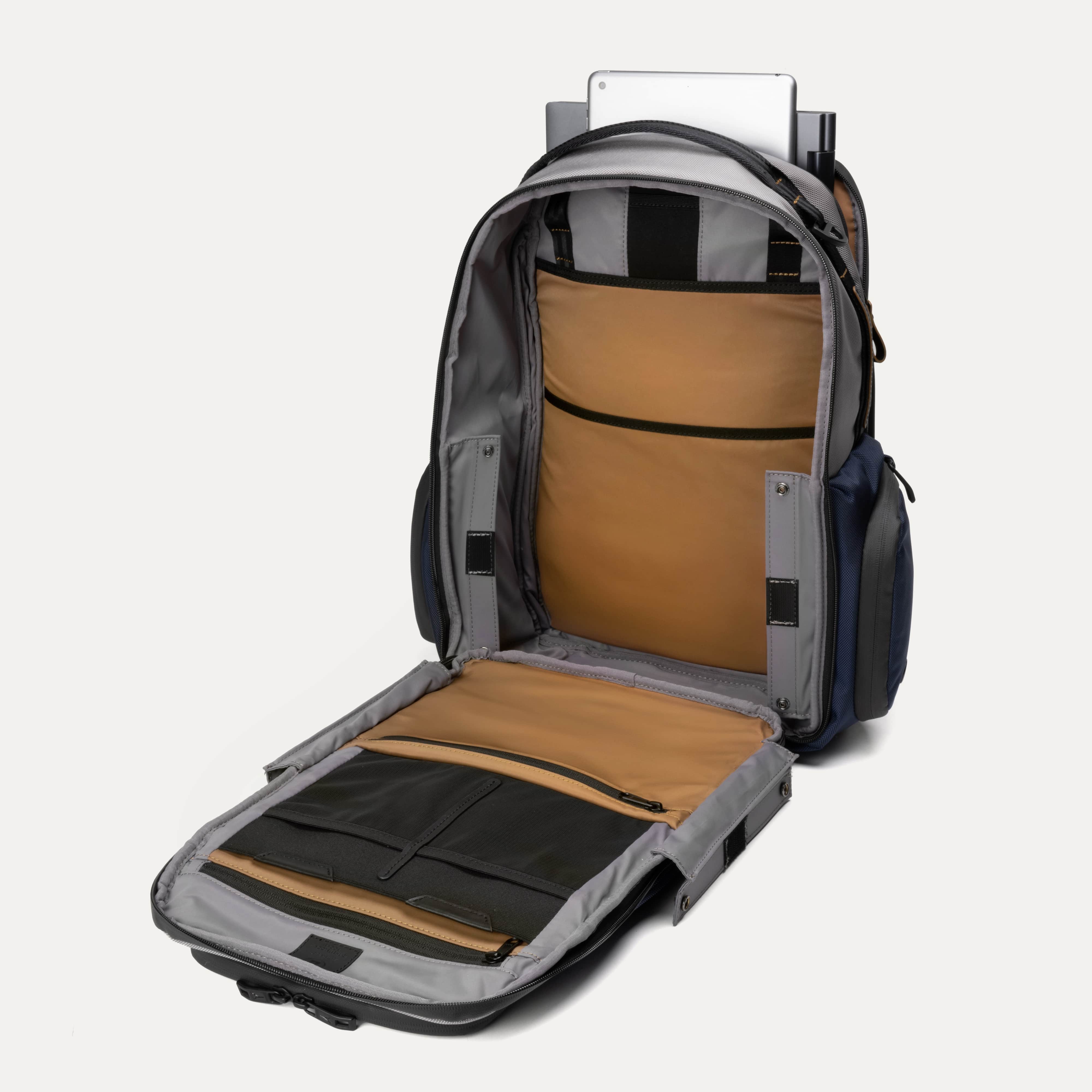 Travelpro® Altitude⢠Large Expandable Laptop Backpack 30-36L - Image 21