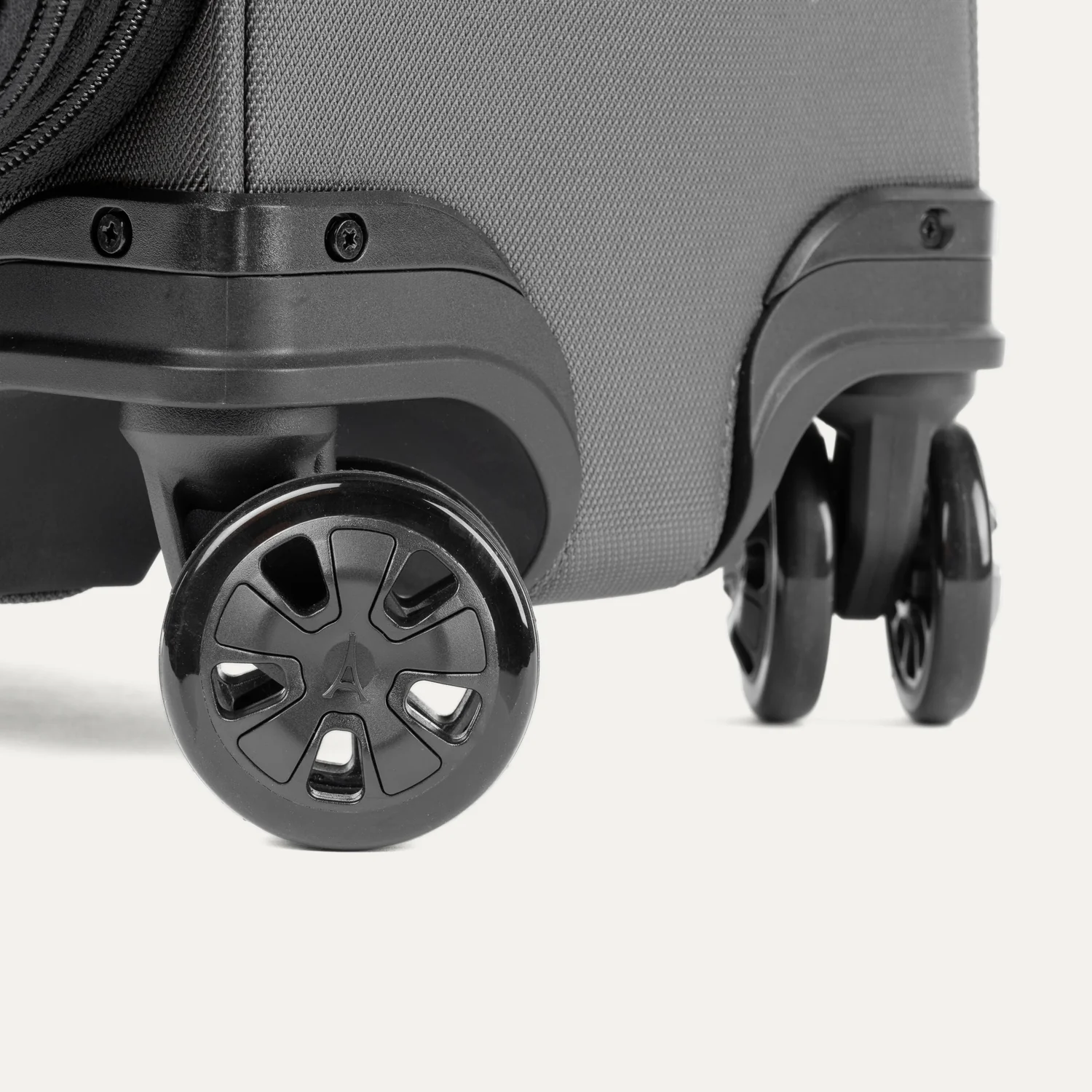 Crew™ Classic Carry-On Expandable Spinner - Image 19