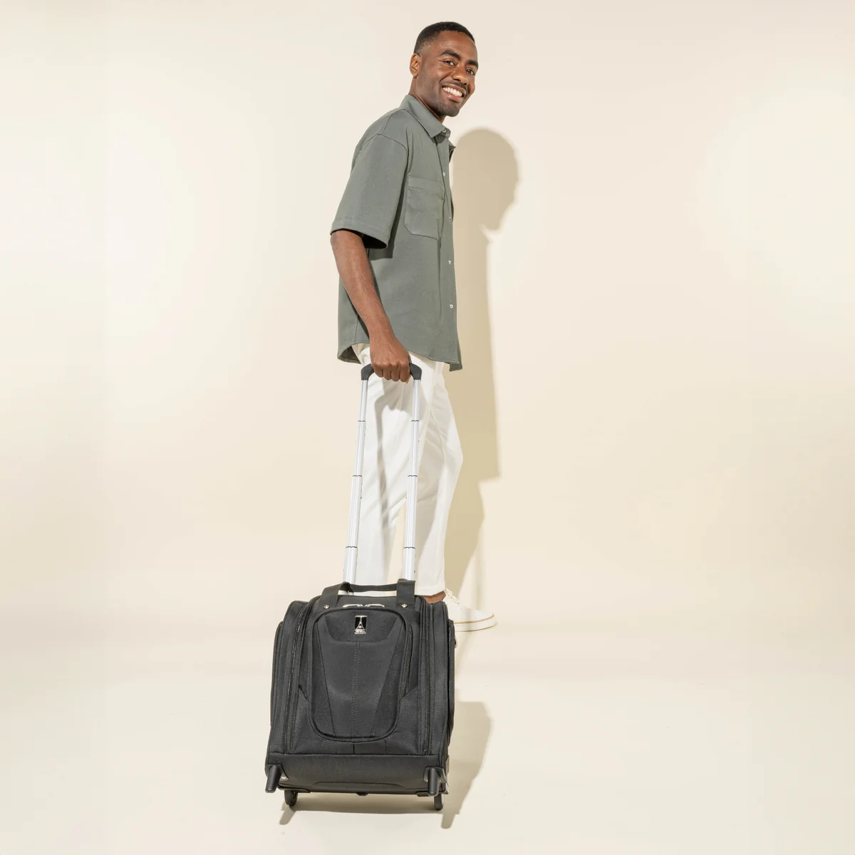 Maxlite® 5 Rolling Underseat Bag - Image 20