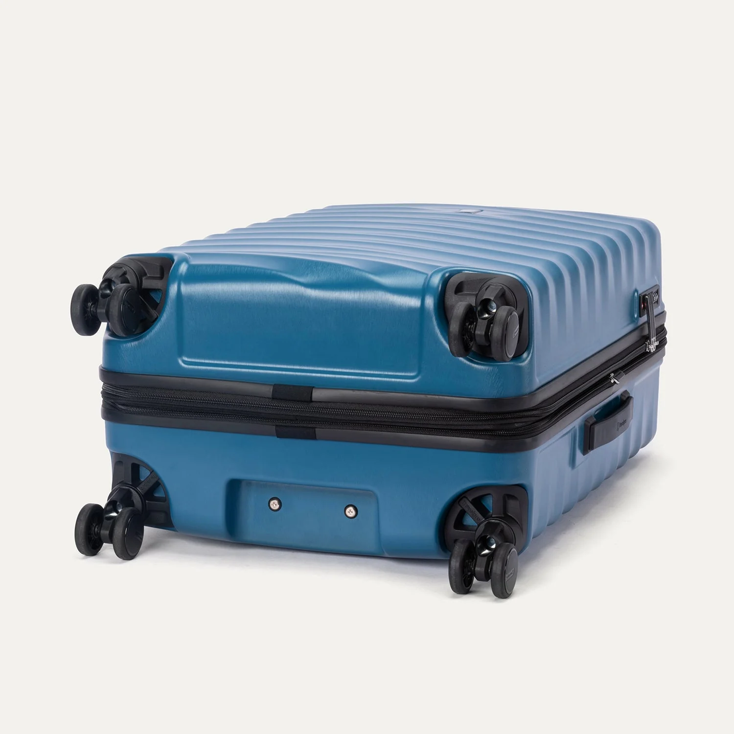 Maxlite® Air V2 Compact Carry-On / Medium Check-In Set - Image 19