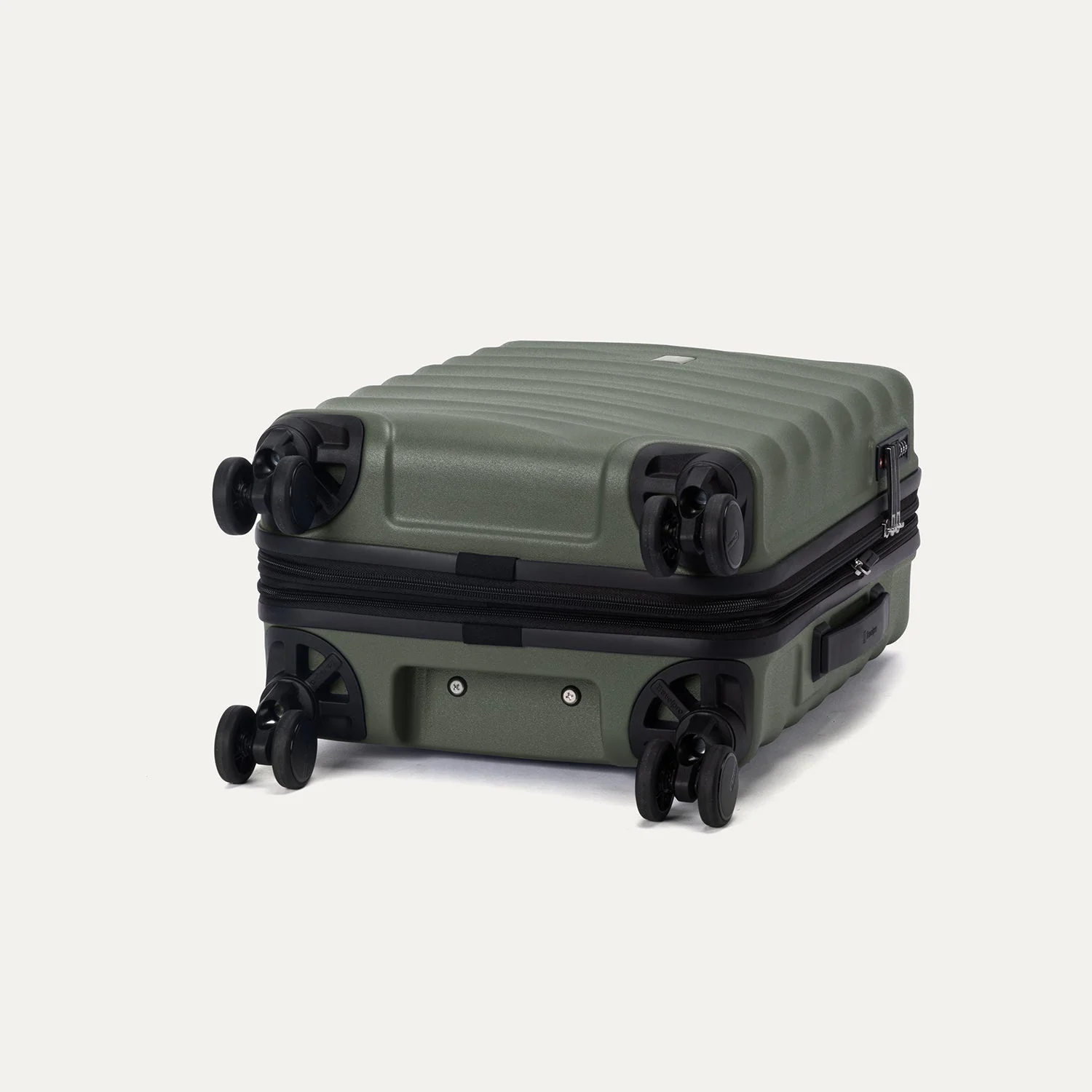 MaxliteĀ® Air V2 Compact Carry-On / Medium Check-In Set - Image 23