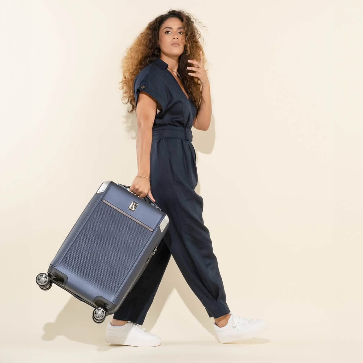 Platinum® Elite Carry-On Hardside Spinner - Image 5