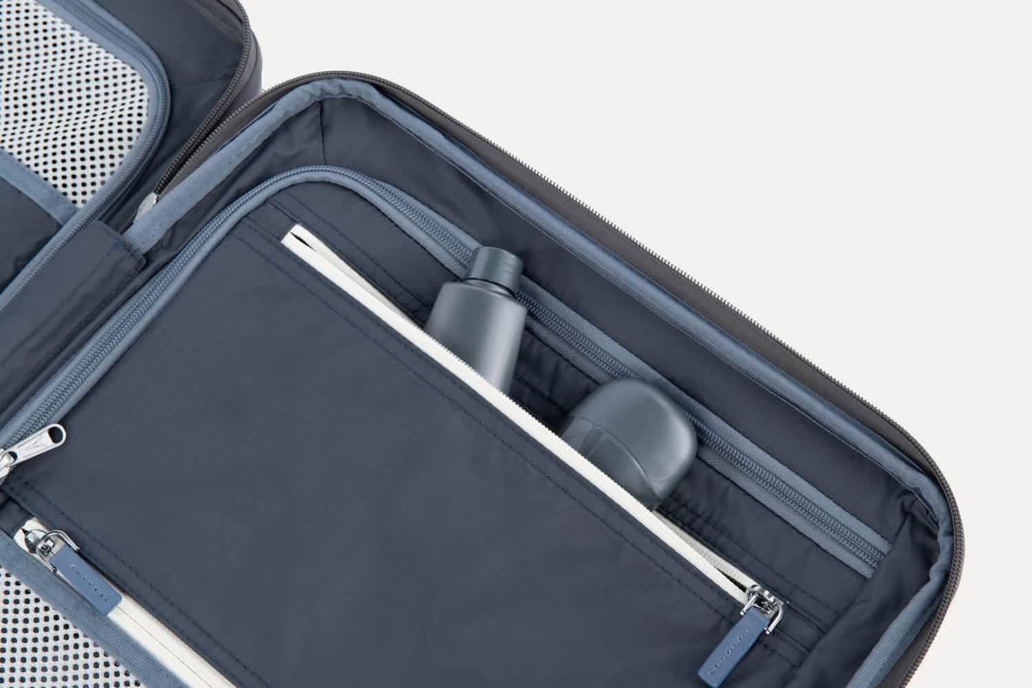 Platinum® Elite Carry-On Hardside Spinner - Image 52