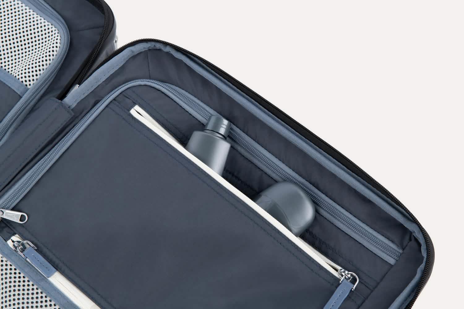 Platinum® Elite Compact Carry-On Hardside Spinner - Image 38