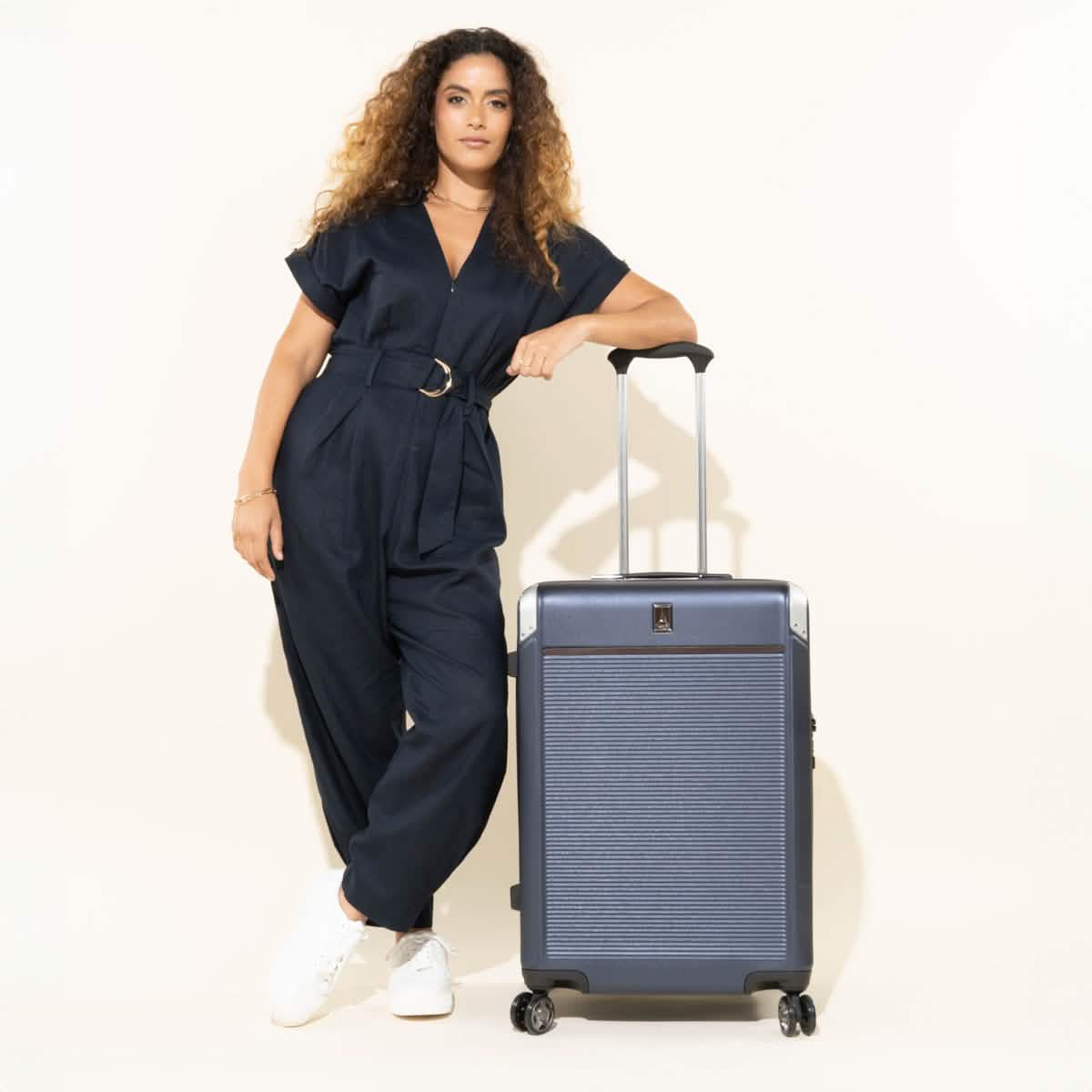 Platinum® Elite Medium Check-In Hardside Spinner - Image 15