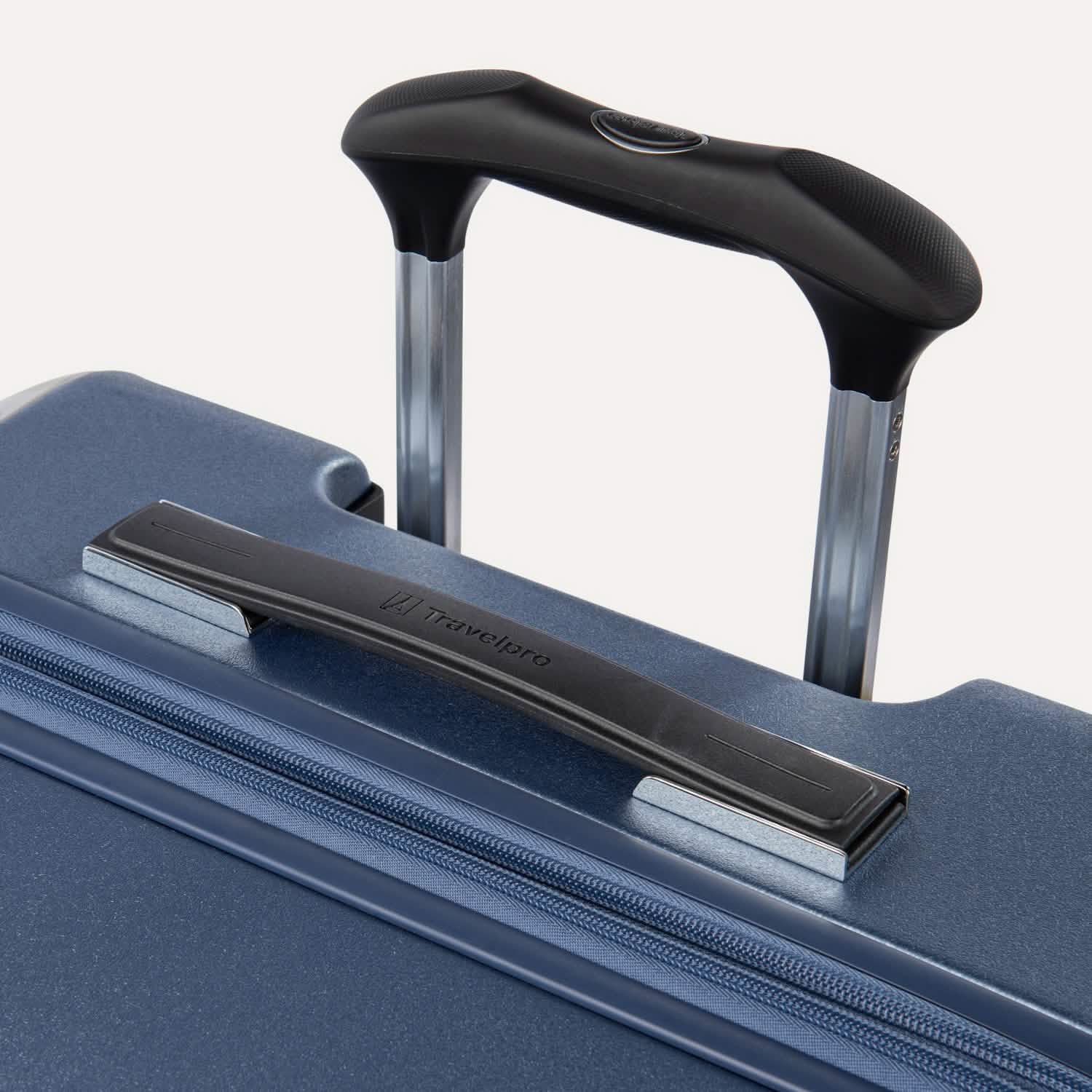 Platinum® Elite Medium Check-In Hardside Spinner - Image 35