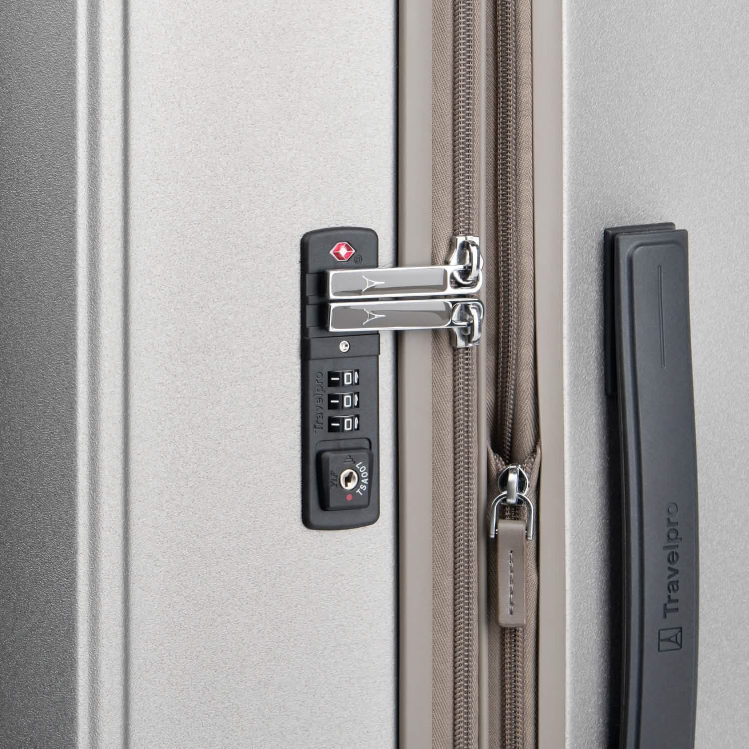 Platinum® Elite Medium Check-In Hardside Spinner - Image 7