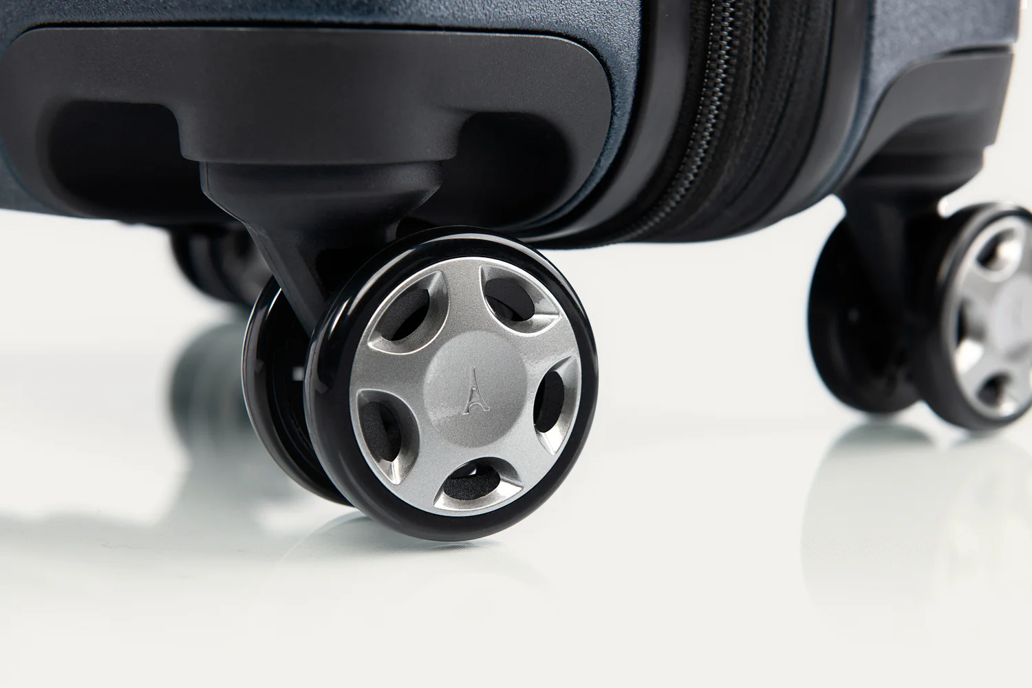 Travelpro® x Travel + Leisure® Carry-On Expandable Spinner - Image 36