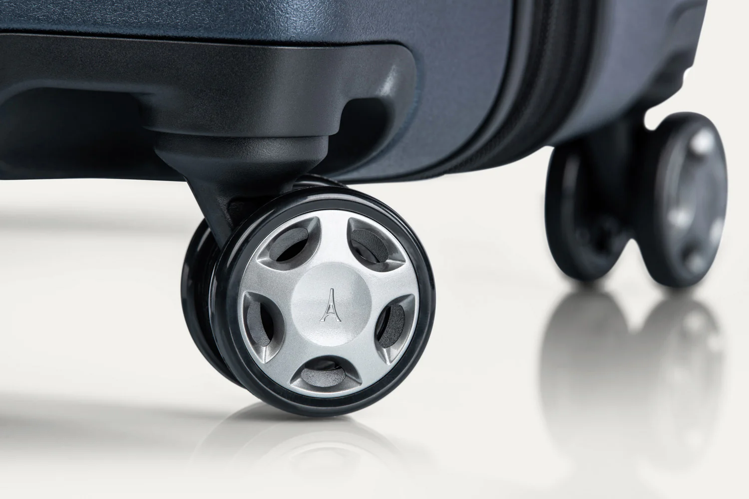 Travelpro® x Travel + Leisure® Medium Check-In Expandable Spinner - Image 35